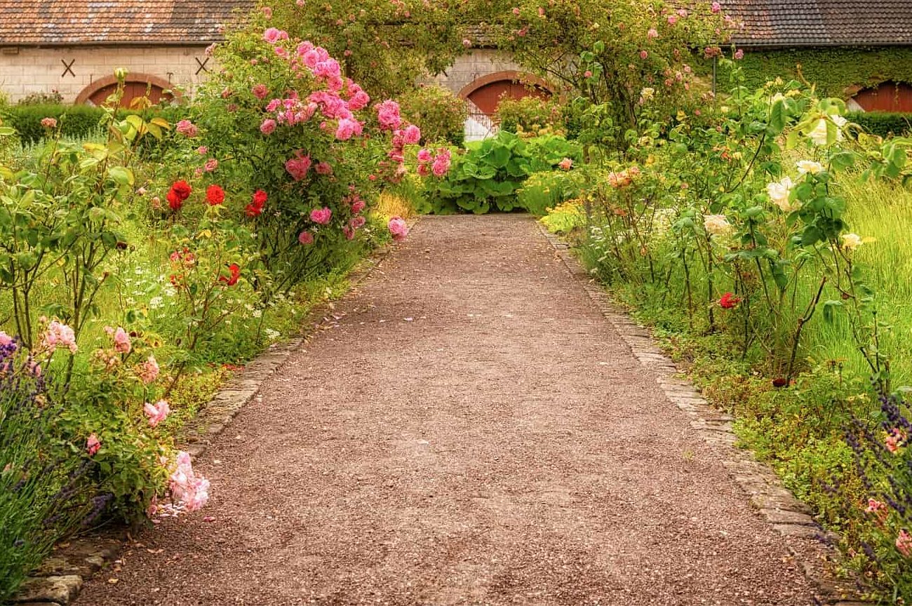 brick landscaping edge